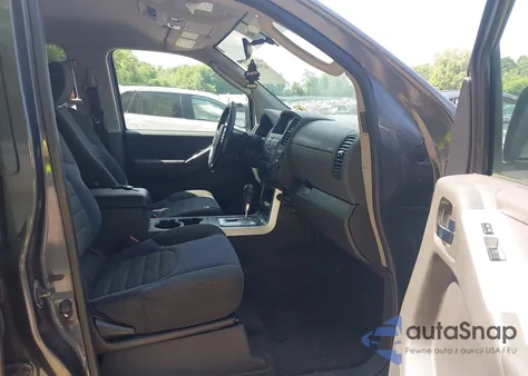 2010 Nissan Pathfinder Se z USA, uszkodzony, nr VIN 5N1AR1NB1AC607188